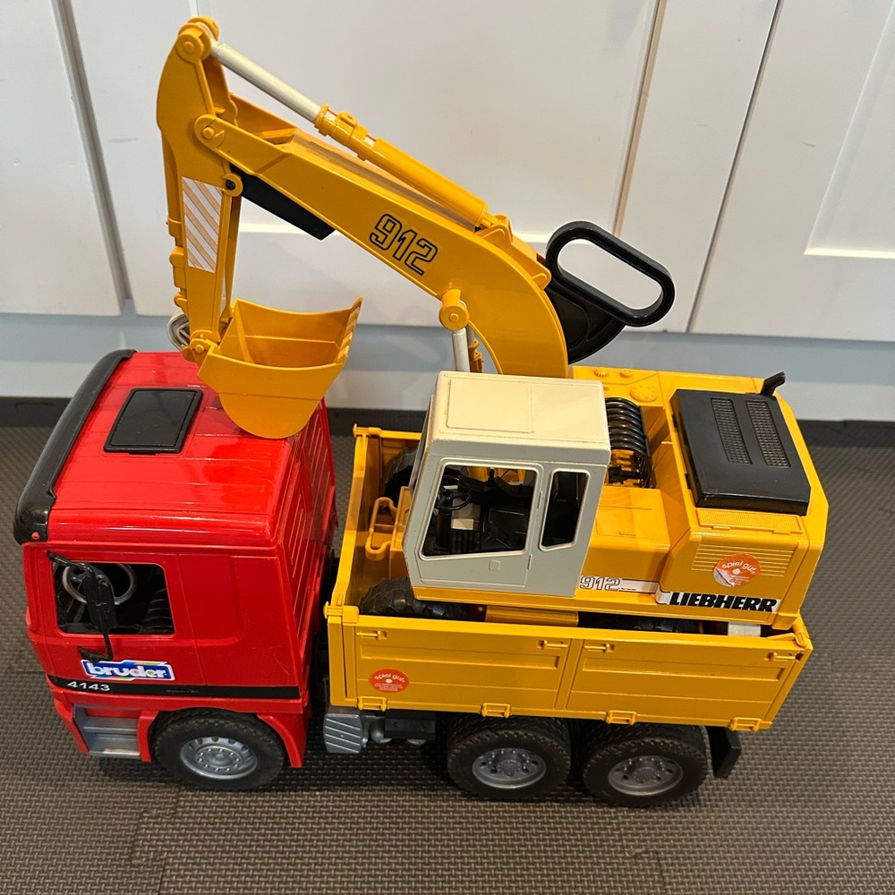 Bruder Dump Truck and excavator